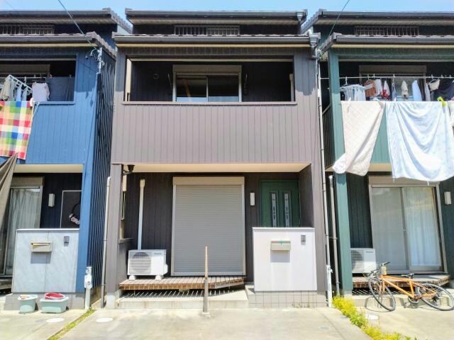 青山三丁目貸家の物件外観写真