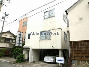 新川町貸家外観写真