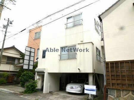 新川町貸家外観写真