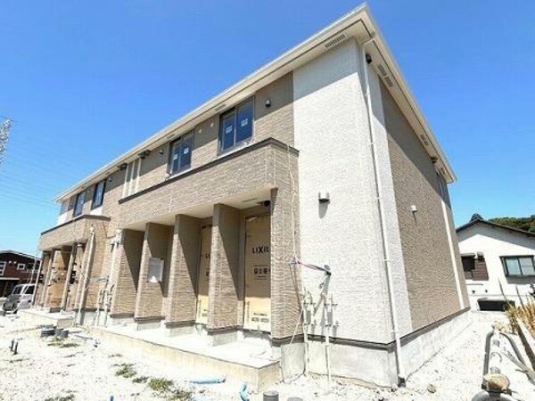 建築中