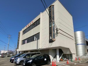 尾崎ビル外観写真