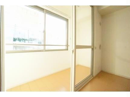 物件内観写真7　(サンルーム)