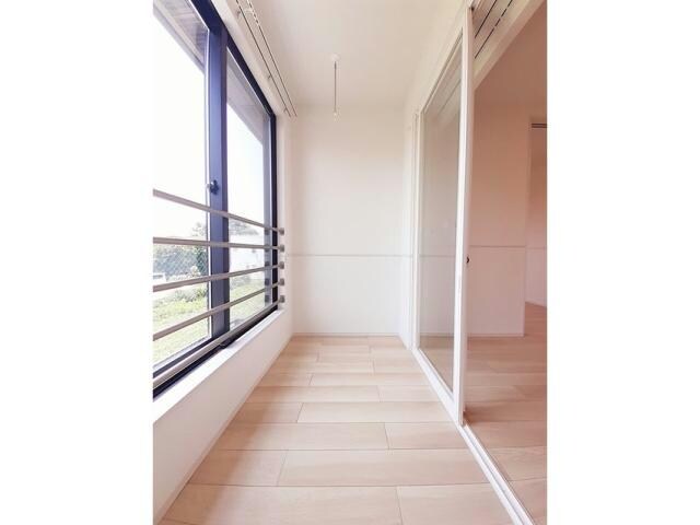 物件内観写真9　(サンルーム)