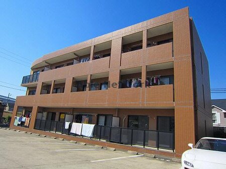 メゾン平地外観写真