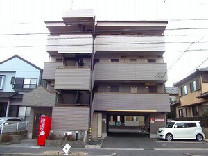 アーティアム外観写真