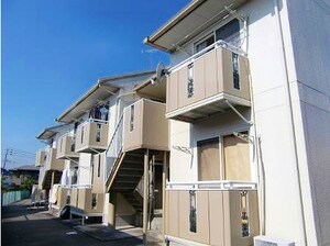 ファミールユタカ外観写真