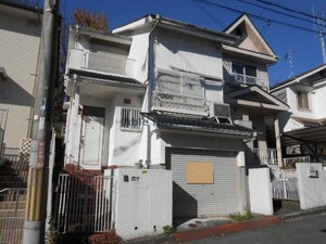 西之山町貸家外観写真