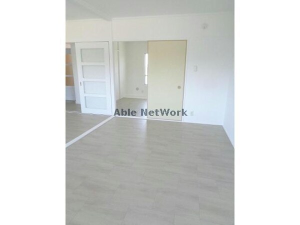 リビングダイニング