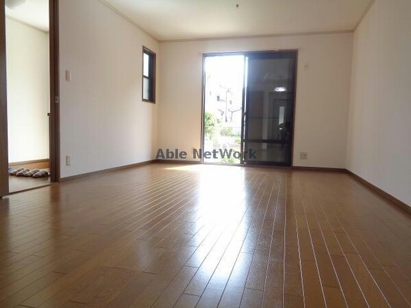 リビングダイニング