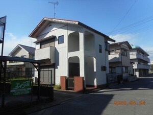 平田貸家外観写真