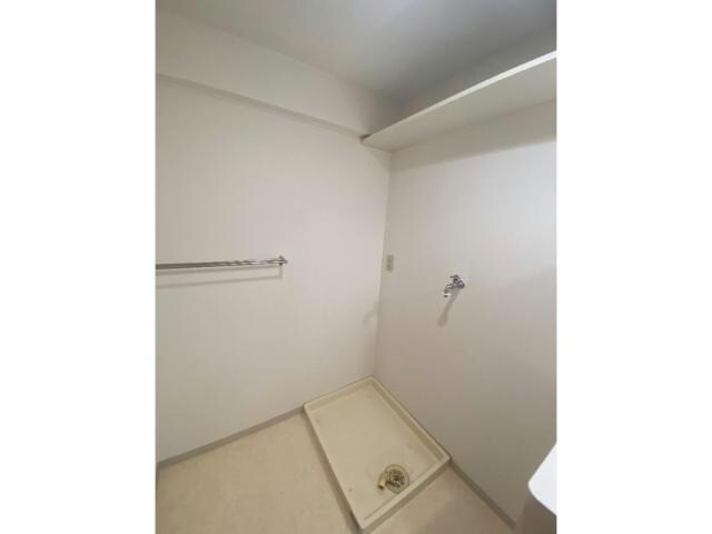 物件内観写真16　(洗濯機置き場)