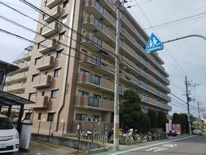 サバービア泉大津外観写真