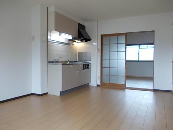 リビングダイニング