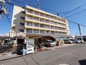 レジデンス曽根外観写真