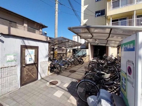 駐輪場