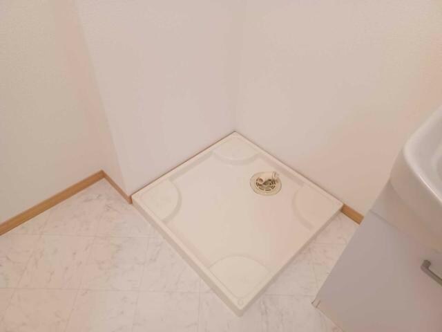 物件内観写真17　(洗濯機置き場)