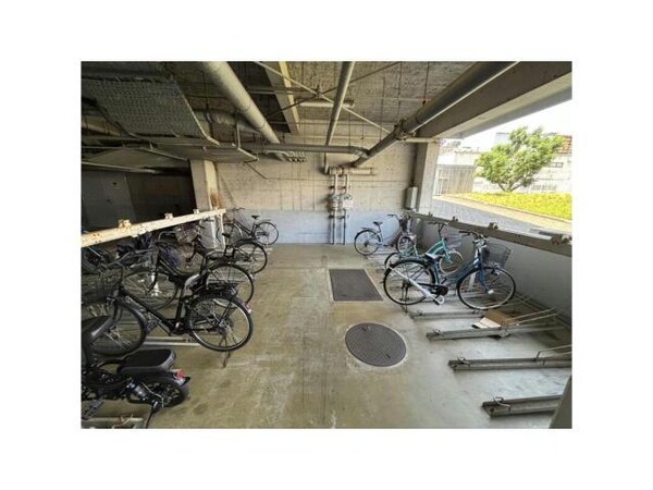 駐輪場