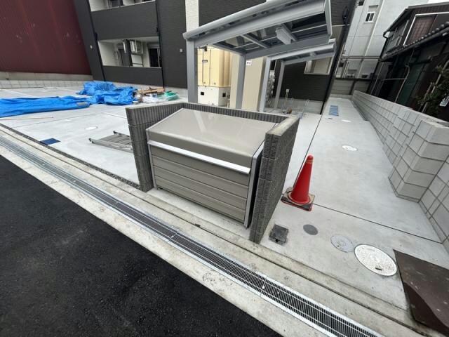 物件外観写真3　(ゴミ置き場)