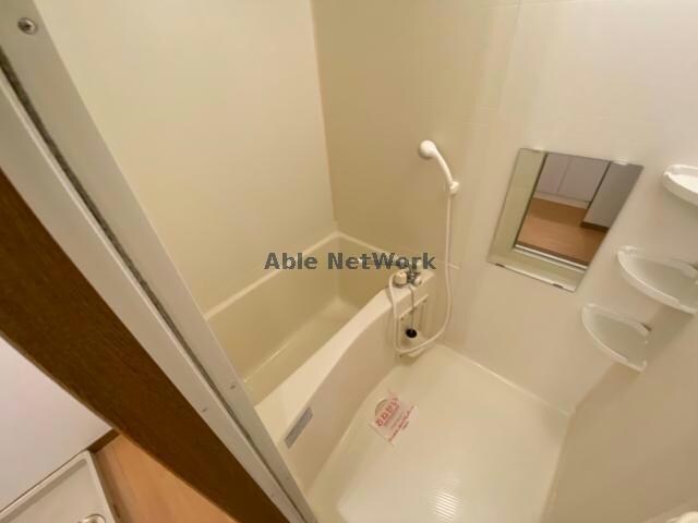 物件内観写真8　(※同型　現況優先)