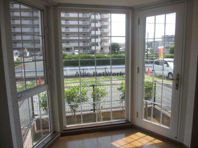 物件内観写真14　(同型タイプ)