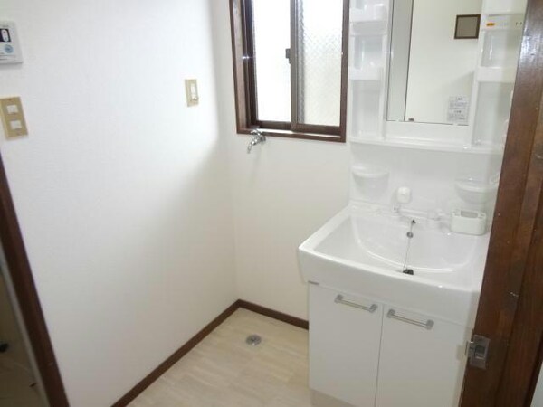 洗面所・脱衣所(※同型・現状優先)