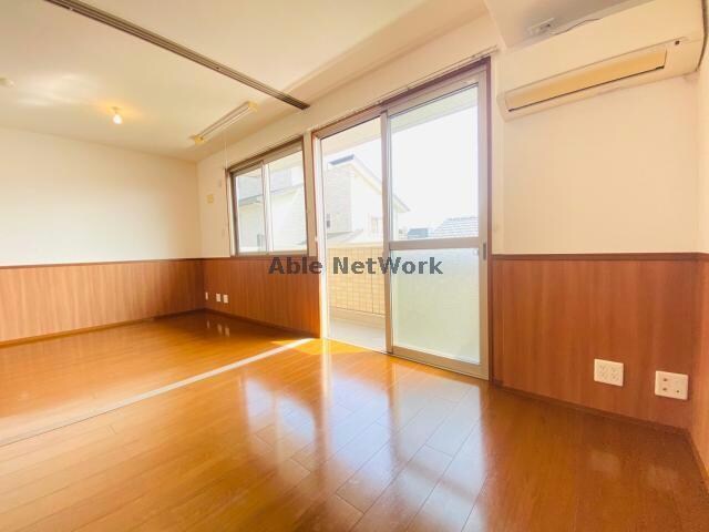 物件内観写真3　(※同型・現況優先)