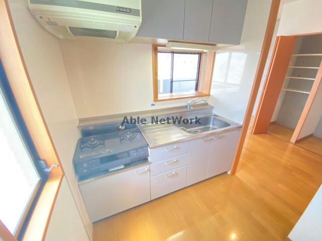 物件内観写真6　(同型　現況優先)