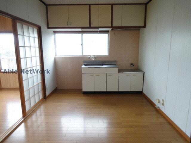 物件内観写真3　(※同型別室)