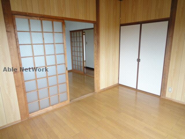 物件内観写真5　(※同型別室)