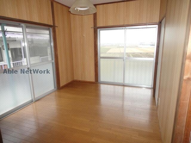 物件内観写真13　(※同型別室)