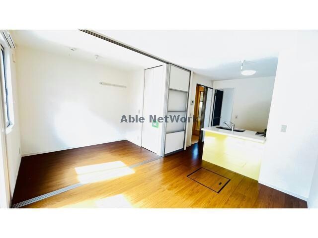 物件内観写真3　(同型タイプ)