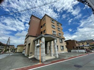 マノアールウエスト外観写真