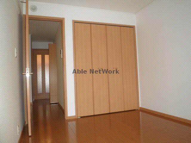 物件内観写真8　(※同型・現況優先)