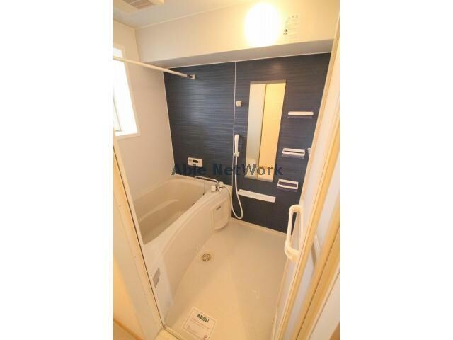 物件内観写真8　(※同型、現況優先)