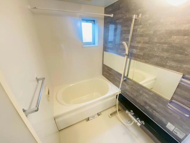 物件内観写真7　(同型)