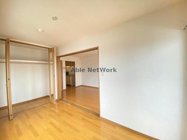 物件内観写真5　(同型　現況優先)