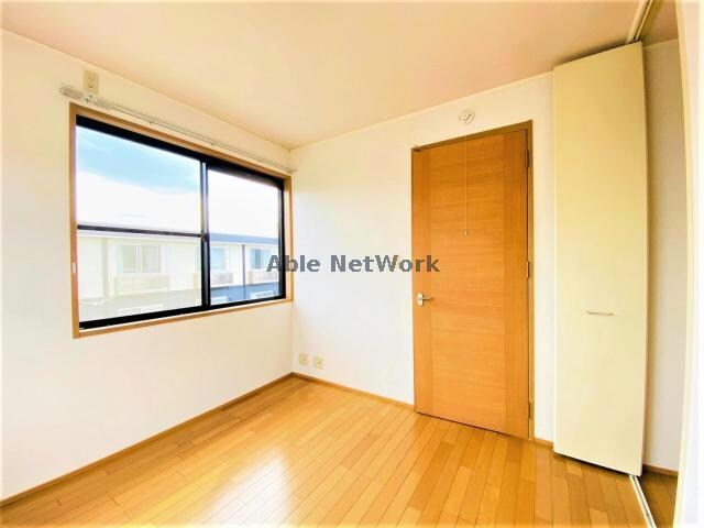 物件内観写真16　(※同型　現況優先)