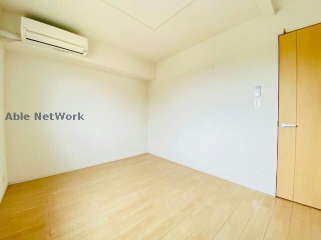 物件内観写真11　(同型別号室写真)