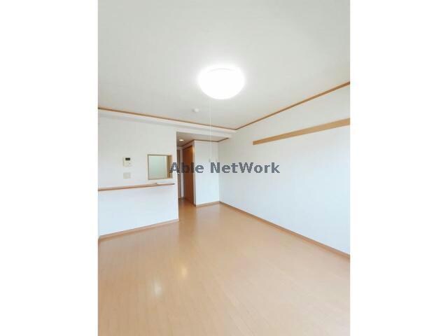 物件内観写真5　(同型タイプ　現況優先)