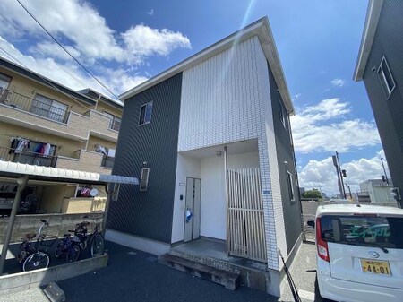 Retreat 城の後外観写真