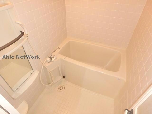 物件内観写真4　(※同型・現況優先)