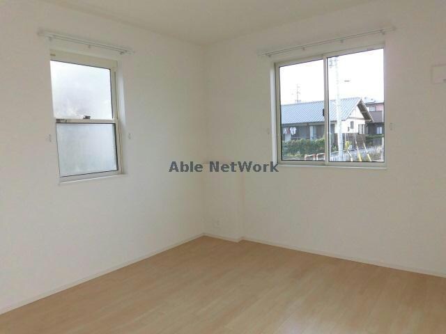 物件内観写真4　(※同型・現況優先)