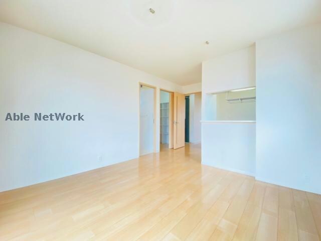 物件内観写真2　(※同型反転・現況優先)