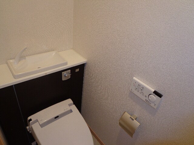 物件内観写真11　(同型　現況優先)