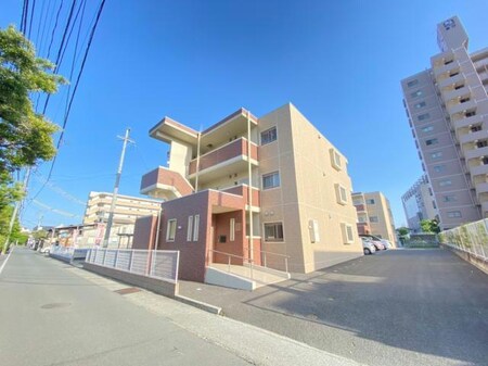 キャッスル上野　１番館外観写真