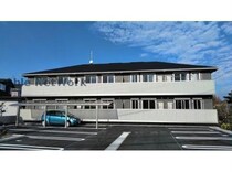 熊本市電Ａ系統<熊本市交通局> 健軍校前駅 2階建 築6年の外観写真