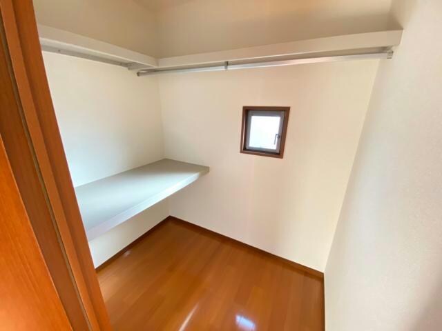 物件内観写真7　(反転モデル)