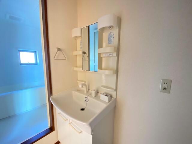 物件内観写真9　(反転モデル)