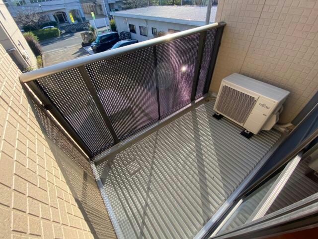 物件内観写真13　(反転モデル)