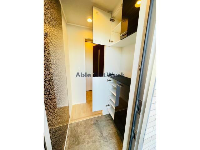 物件内観写真12　(※同型・現状優先)